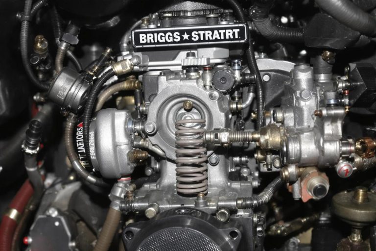 Carburateur briggs montage ressort régulateur moteur briggs et stratton
